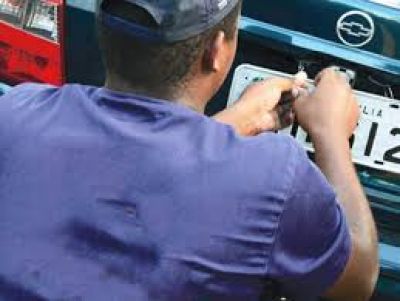 Polícia Militar localiza veículos adulterados e prende suspeito de receptação, em São José de Princesa